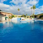 Sunset Paradise Апартаменти *